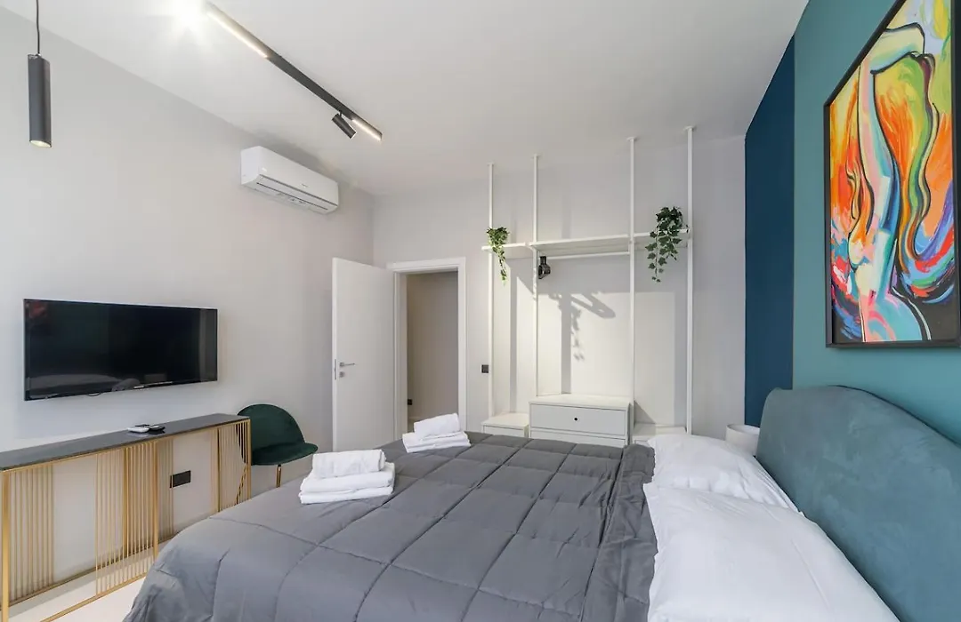 The Bright Apartment-1